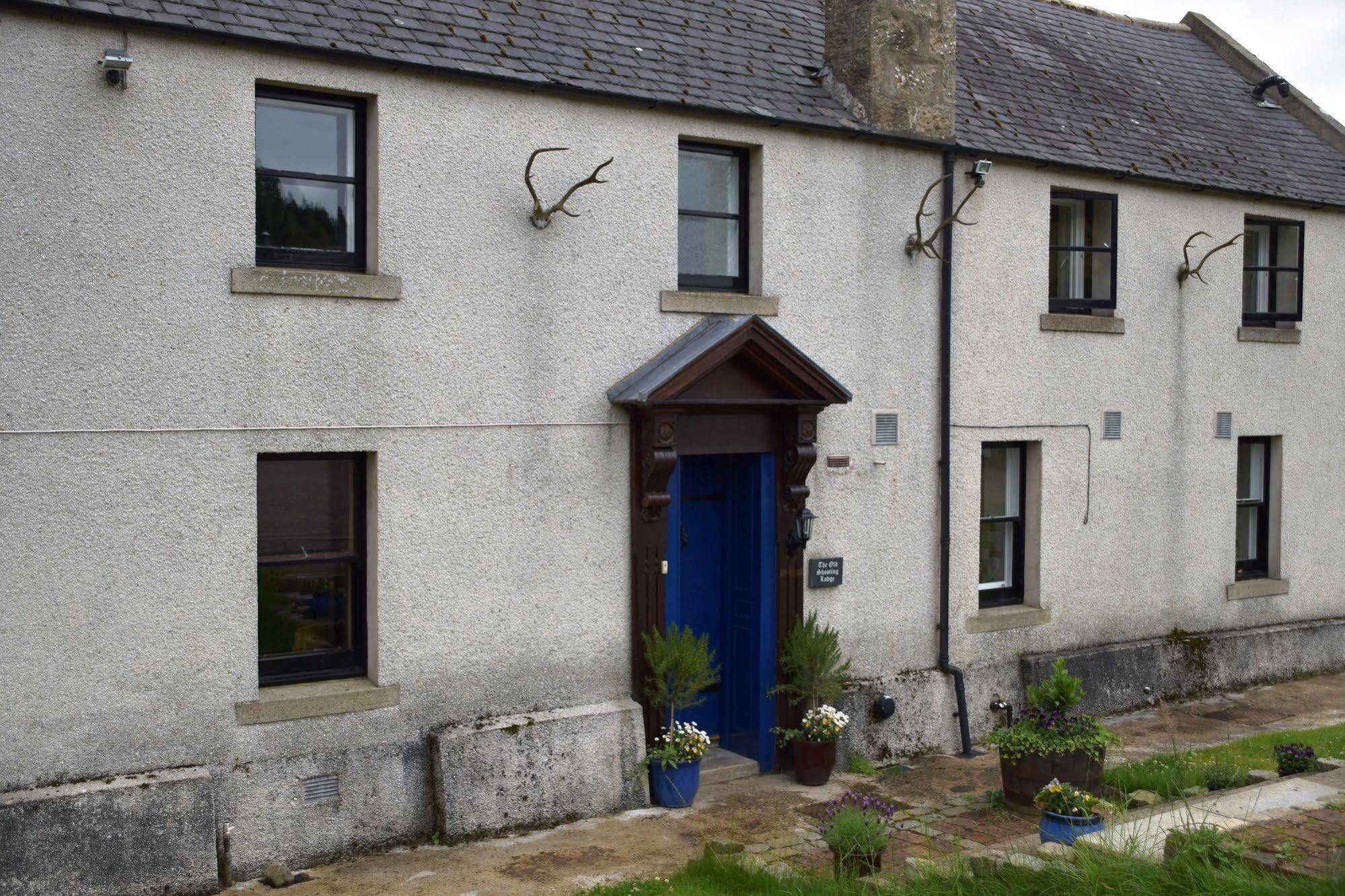 Saplinbrae Hotel And Lodges Mintlaw Exterior photo